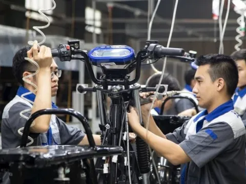 Startup Việt có sản phẩm được ví như 'iPhone của xe máy điện': Sở hữu 'máy bán pin' độc nhất, tài xế chạy 50km tốn chưa đến 16.000 đồng