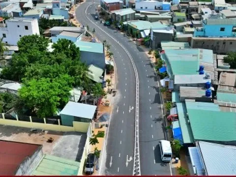 Rạch chống ngập thành đường sau 4 năm cải tạo ở TP.HCM