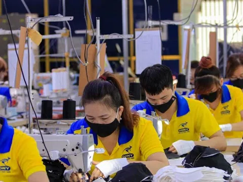 Cùng với tăng lương, đại biểu Quốc hội nêu lý do cần thiết giảm giờ làm