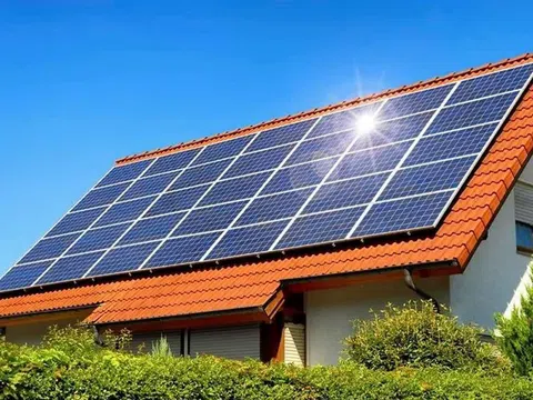 Đề xuất hỗ trợ người dân tối đa 2,5 triệu đồng để lắp điện mặt trời mái nhà