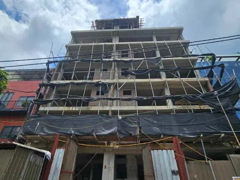 Loạt biệt thự, nhà tầng xây trái phép tại Hà Nội