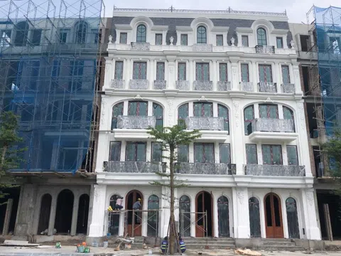 Đại lộ 10 làn xe được mong chờ bậc nhất Hà Nội sắp thông xe đoạn từ Tây Hồ đến Đan Phượng, dự án của tỷ phú Đỗ Anh Tuấn chạy đua tiến độ bàn giao