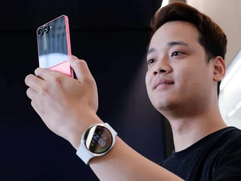 Galaxy Z Fold7 & Z Flip7 khiến người dùng lần đầu 'rời bỏ' điện thoại phẳng không hối tiếc