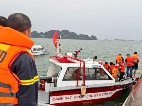 Tìm thấy nạn nhân thứ 39 trong vụ lật tàu du lịch trên vịnh Hạ Long