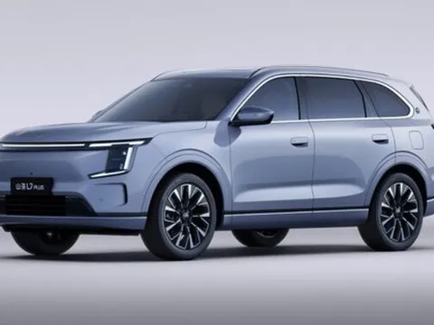 Hãng xe xây nhà máy 20.000 tỷ tại Việt Nam ra mắt mẫu SUV tiết kiệm xăng: chạy full nhiên liệu 1.500 km, thách thức Mazda CX-5