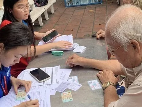 Những thay đổi cần lưu ý về ủy quyền nhận lương hưu theo Luật BHXH mới