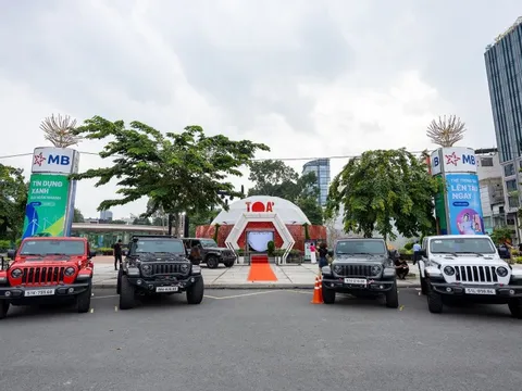 Jeep và danh họa Gustav Klimt phối hợp tổ chức triển lãm nghệ thuật đặc biệt