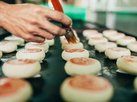 Trung Quốc thường xuyên “chốt đơn” 1 loại bánh dân dã Việt Nam: Hé lộ bí quyết chinh phục gần 20 quốc gia