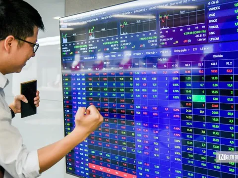 Chứng khoán phá đỉnh, chuyên gia dự báo VN-Index có thể đạt tới 1.858 điểm