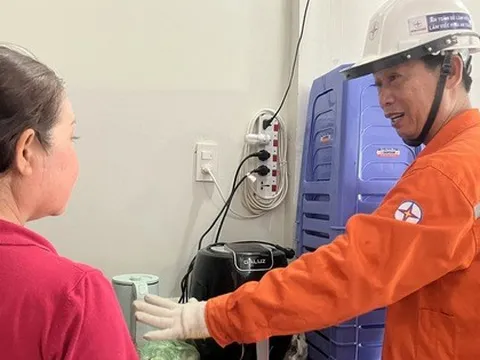 Điện lực TP HCM xin lỗi khách hàng vì sự cố mất điện trưa 30-7