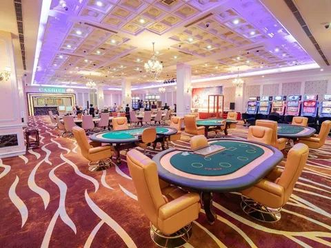 Lỗ đầm đìa 6 năm liên tục, công ty sở hữu casino lớn nhất Hạ Long bất ngờ có lãi, cổ phiếu tăng trần 3 phiên liên tục