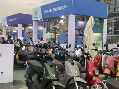 Xe điện VinFast đóng góp thế nào trong hoạt động kinh doanh của Vingroup?