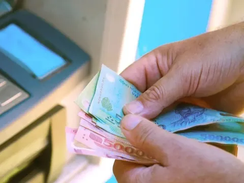 Lương hưu, trợ cấp bảo hiểm xã hội nhận qua tài khoản ngân hàng có bị gộp vào thu nhập chịu thuế không?