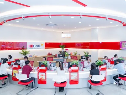 Đẩy mạnh kinh doanh số, HDBank báo lãi 10.068 tỷ đồng trong 6 tháng đầu năm, ROE lên tới 26,5%