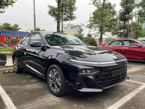 Hyundai Accent giảm 82 triệu đồng tại đại lý: Bản giữa nhưng rẻ hơn cả Vios, City bản tiêu chuẩn