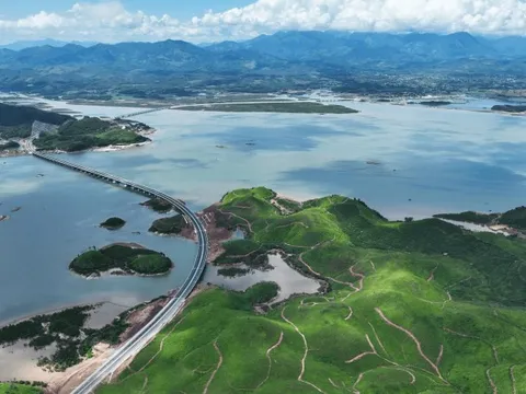 Nơi từng là thương cảng sầm uất nhất VN vào thời vàng son: Casino, hãng bay, đại đô thị tỷ đô cùng đổ bộ