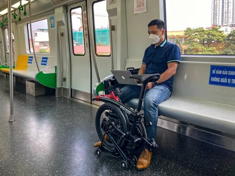 Từ hôm nay, người dân TP.HCM có thể mang xe đạp lên tàu Metro