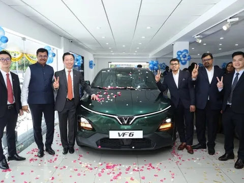 VinFast khai trương showroom lớn nhất tại Ấn Độ