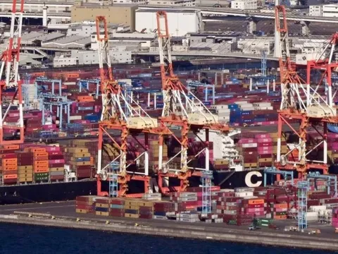 Chuyên gia đưa ra lời khuyên cho nhà đầu tư trước mức thuế đối ứng 20% với hàng hóa Việt Nam của Hoa Kỳ