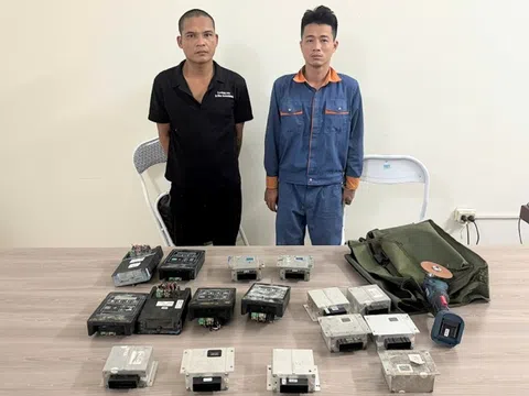 Bắt tạm giam Nguyễn Quang Hiền và Nguyễn Đình Quyết