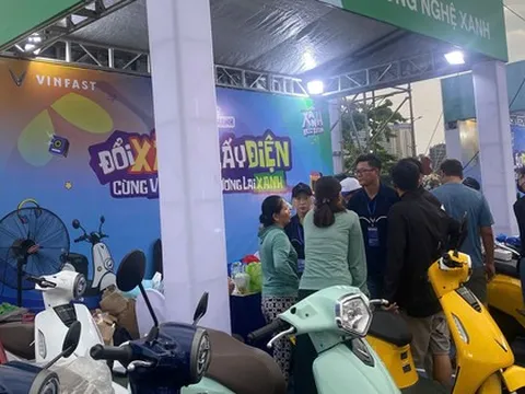 Thị trường xe máy điện TP HCM sôi động chưa từng có