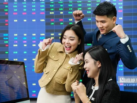 VN-Index tiếp tục phá đỉnh lịch sử