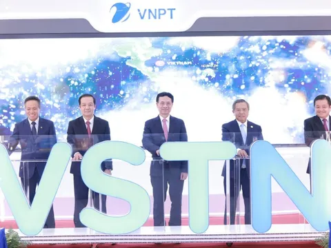 VNPT tiên phong làm chủ hạ tầng kết nối từ mặt đất đến không gian