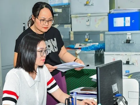 Điều kiện để công chức được kéo dài thời gian giữ chức vụ đến tuổi nghỉ hưu