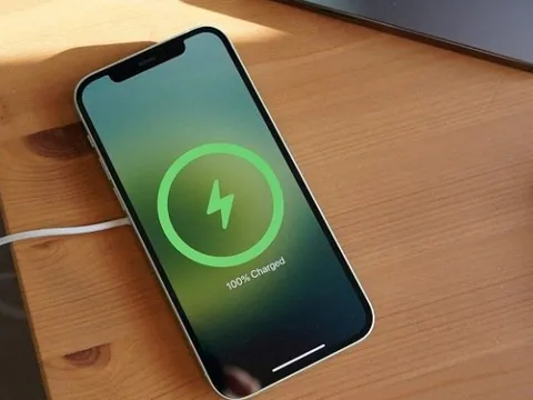 Một tính năng trên iPhone tăng tuổi thọ pin mà ít ai để ý, muốn pin bền nên bật lên ngay