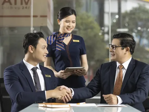 Dòng tiền tìm đến cổ phiếu ngân hàng định giá thấp, triển vọng tăng trưởng tích cực