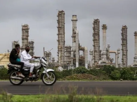 Muốn 'cai nghiện' dầu Nga, quốc gia BRICS phải trả cái giá nào?