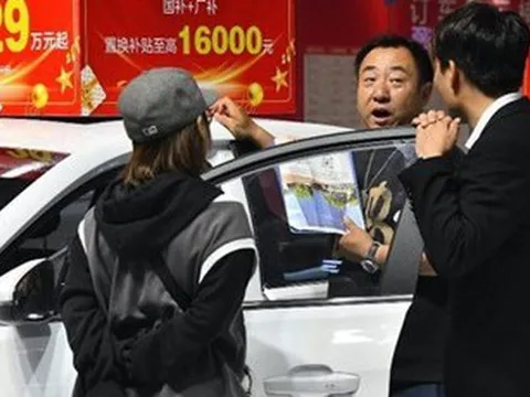 Thừa xe thiếu khách, Trung Quốc “xả hàng” ồ ạt: giá giảm sốc, tồn kho chất đống, nguy cơ đào thải hàng loạt