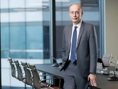 Tiến sỹ Jens Lottner tiếp tục làm Tổng giám đốc Techcombank trong giai đoạn 2025-2030