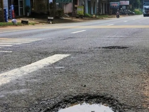 Đường hơn 640 tỷ đồng ở Đắk Lắk tiếp tục hư hỏng sau sửa chữa