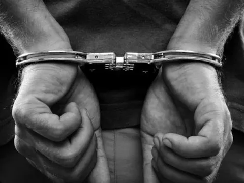 9 người lĩnh án vì bắt giữ chủ doanh nghiệp tại sân bay để đòi nợ