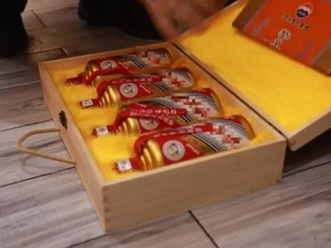 Triệt phá đường dây bán rượu giả độc hại, thu giữ 55 tấn bao bì, nhãn mác nhái: Quy mô hơn 549 tỷ đồng