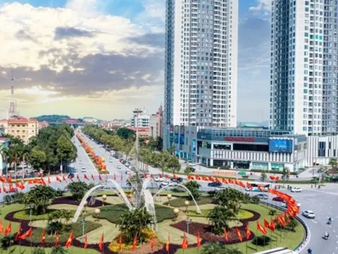 Trước thềm đón dòng vốn gần 7 tỷ USD vào ngày mai, địa phương 'sát vách' Hà Nội đang có tình hình kinh tế phát triển ra sao?