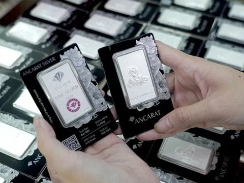 Giá bạc biến động sau phiên tăng mạnh