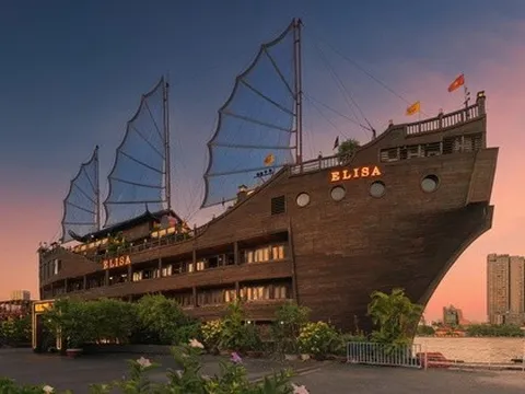 Tàu nhà hàng 5 sao Elisa ở TP HCM tiếp tục bị ngân hàng đem bán đấu giá