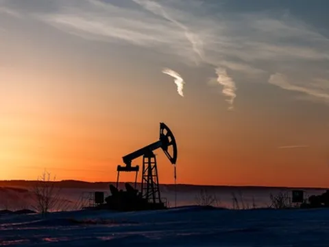 Hóa ra đây chính là lí do quốc gia BRICS đam mê dầu Nga bất chấp Mỹ cấm vận: Tái xuất sang châu Âu thu lợi lớn, các doanh nghiệp lọc dầu chứng kiến lợi nhuận tăng 25 lần