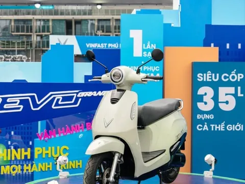 Vinfast bảo hành chính hãng 6 năm cho xe - 8 năm cho pin xe máy điện