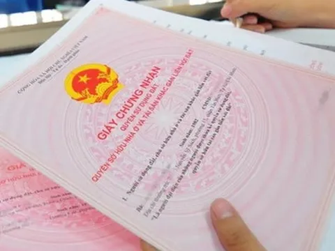 "Cầm sổ đỏ trong tay chưa chắc đã thu hồi được nợ"