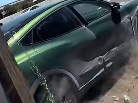 Sự thật video 7 triệu người xem xe điện Ford Mustang mất lái, gây tai nạn kinh hoàng