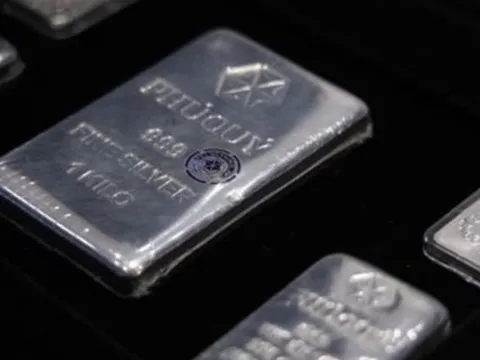 Giá bạc giữ mức ổn định, tăng 50% trong vòng 1 năm qua