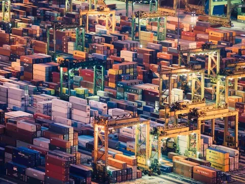 Mỹ áp thuế quan 20%: Đã đến lúc doanh nghiệp Việt Nam không chỉ nghĩ đến việc “xuất khẩu nhiều hơn”, mà phải nghĩ đến...