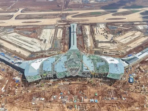 Siêu dự án hạ tầng hơn 16 tỷ USD lớn nhất VN: 900 nhân lực, 40 mũi thi công liên tục ngày đêm làm đường băng