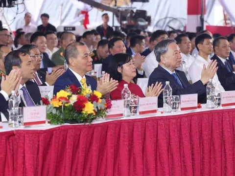 Ngày 19/8 lịch sử: Việt Nam bùng nổ siêu dự án 1,28 triệu tỷ đồng, Vingroup lập kỳ tích