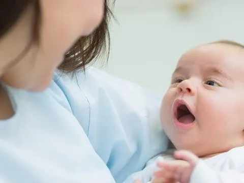 Hướng dẫn thủ tục hưởng chế độ thai sản với lao động nữ sinh con, lao động nữ mang thai hộ sinh con