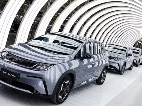 Xe điện giá rẻ Trung Quốc khiến thế giới lo sợ: ĐNÁ là chiến trường nóng bỏng, loạt đại lý kêu cứu vì phải bán phá giá