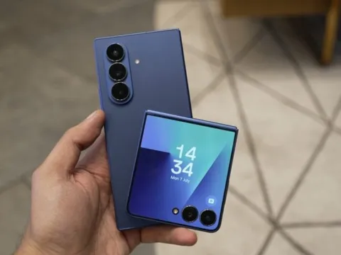 Điện thoại gập Samsung "thất sủng", Apple sắp ra mắt iPhone gập